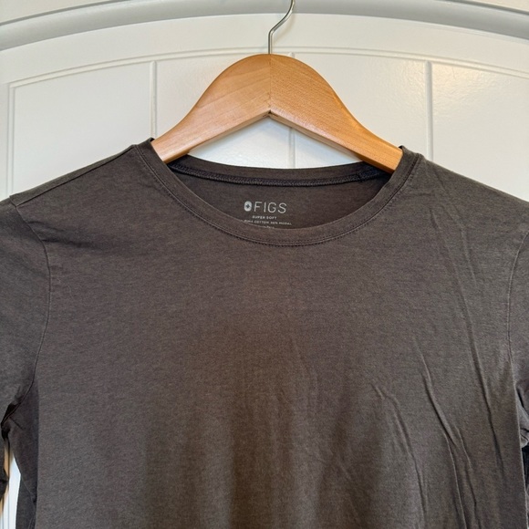 Figs Off Black Super Soft Long Sleeve Underscrub Tee Womens XS Shirt Super Soft - Picture 3 of 5